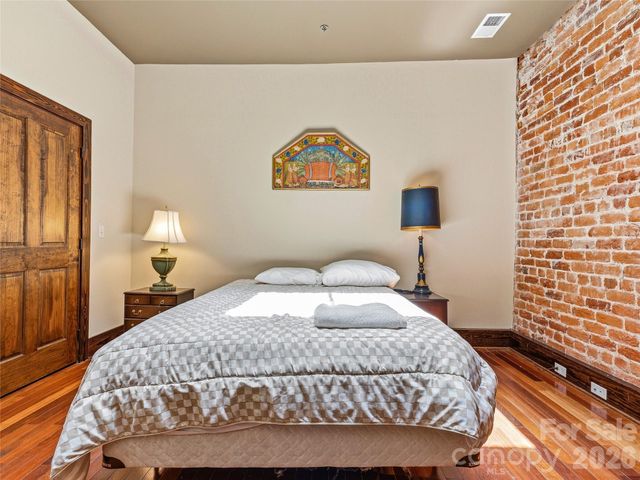 33 Patton Avenue 301, Asheville, NC 28801