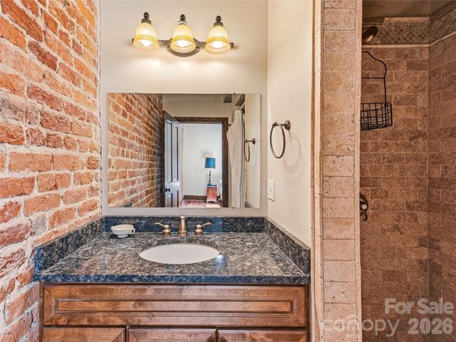 33 Patton Avenue 301, Asheville, NC 28801