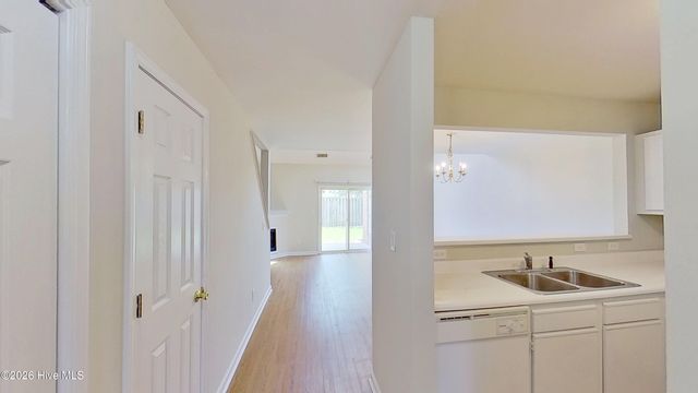 4804 S College Road S Unit 28, Wilmington, NC 28412