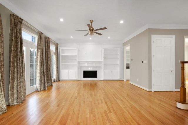 14 Pinewold Court, Houston, TX 77056