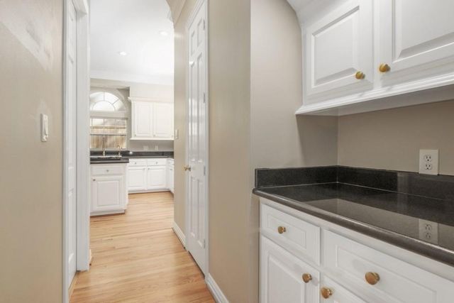 14 Pinewold Court, Houston, TX 77056