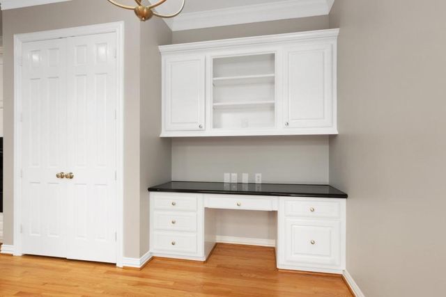 14 Pinewold Court, Houston, TX 77056