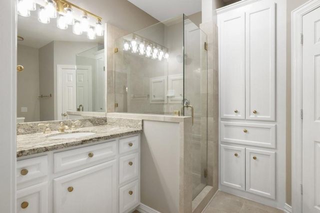 14 Pinewold Court, Houston, TX 77056