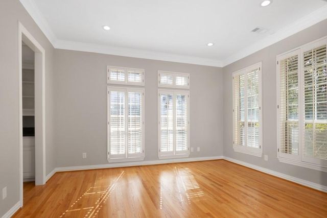 14 Pinewold Court, Houston, TX 77056