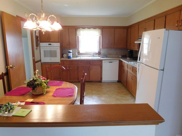 1019 W 4th Street, Rector, AR 72461