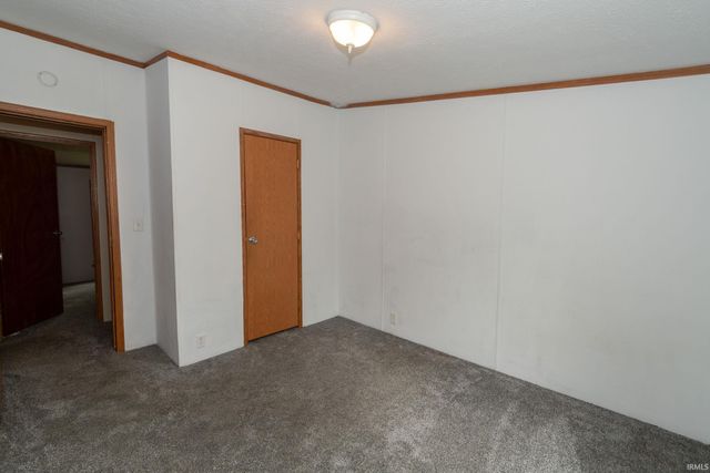 26080 County Road 4, Elkhart, IN 46514
