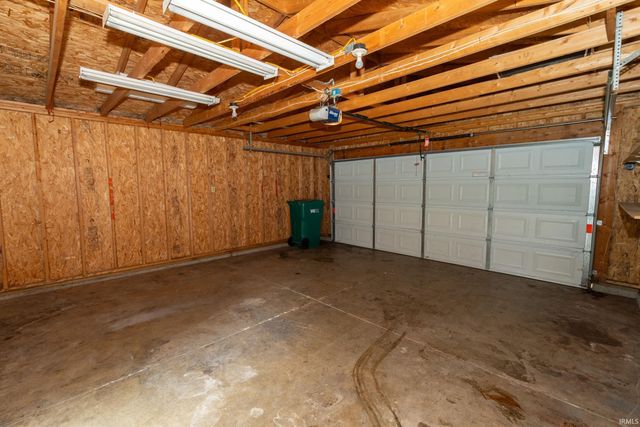 26080 County Road 4, Elkhart, IN 46514