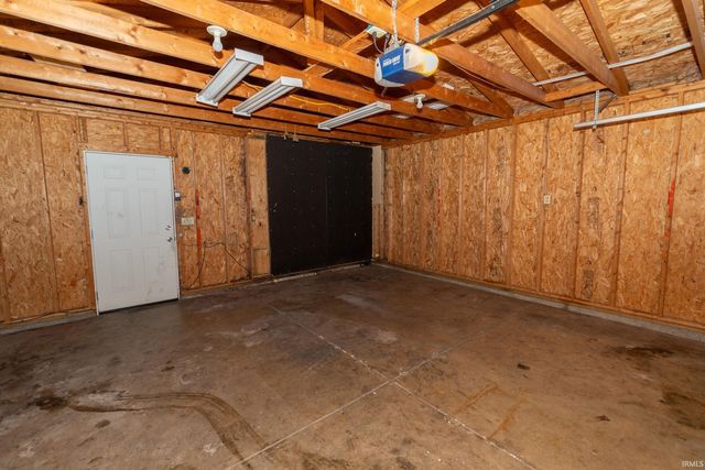 26080 County Road 4, Elkhart, IN 46514