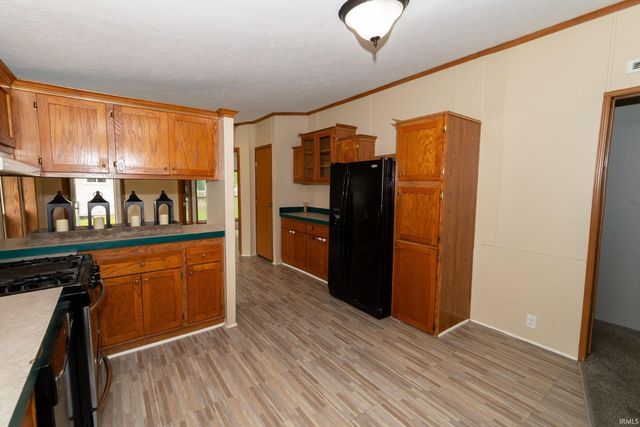 26080 County Road 4, Elkhart, IN 46514