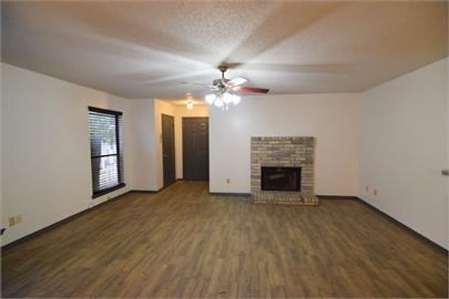 1233 Armadillo RD 1233, Austin, TX 78745