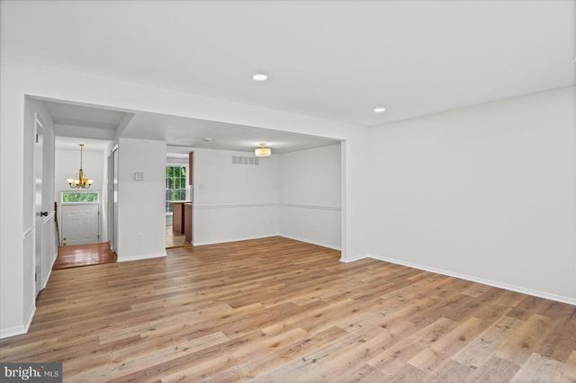 35 BLONDELL, Lutherville Timonium, MD 21093
