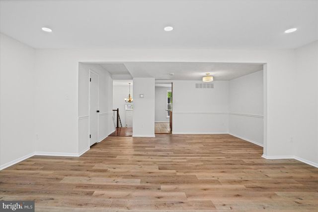 35 BLONDELL, Lutherville Timonium, MD 21093