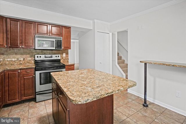 35 BLONDELL, Lutherville Timonium, MD 21093