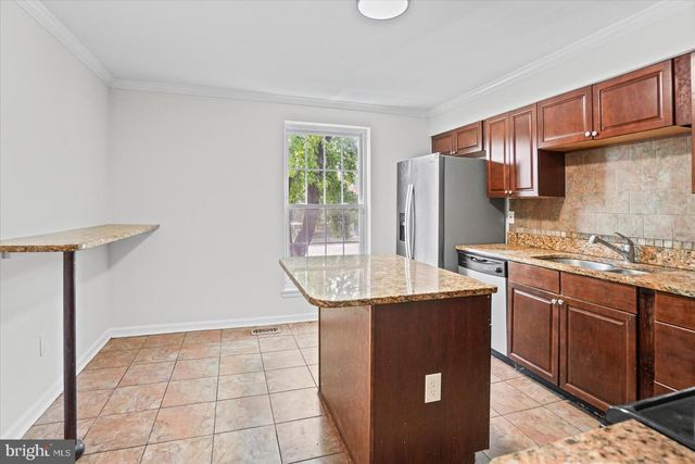 35 BLONDELL, Lutherville Timonium, MD 21093