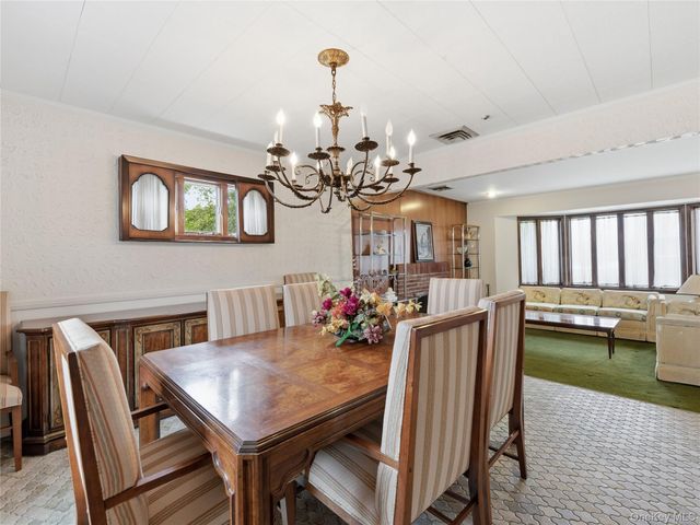 70 Polo Road, Massapequa, NY 11758