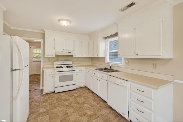 101 Bishop Drive, Easley, SC 29640