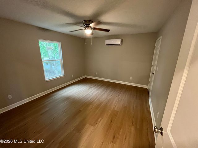 3212 Argentina Street, Pascagoula, MS 39581