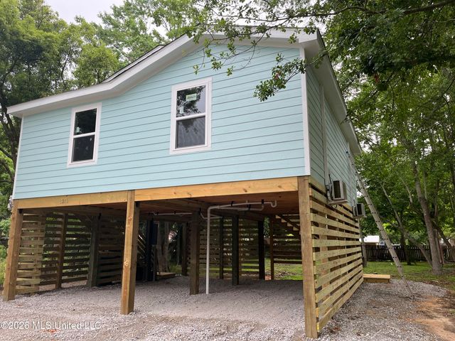 3212 Argentina Street, Pascagoula, MS 39581
