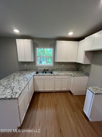 3212 Argentina Street, Pascagoula, MS 39581