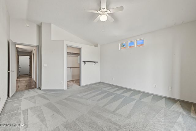 8596 N Sayante Way, Tucson, AZ 85743