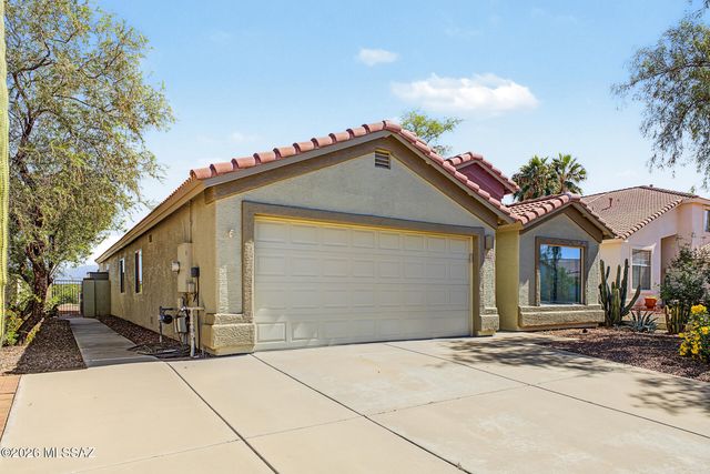 8596 N Sayante Way, Tucson, AZ 85743