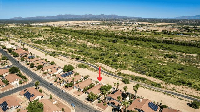 8596 N Sayante Way, Tucson, AZ 85743