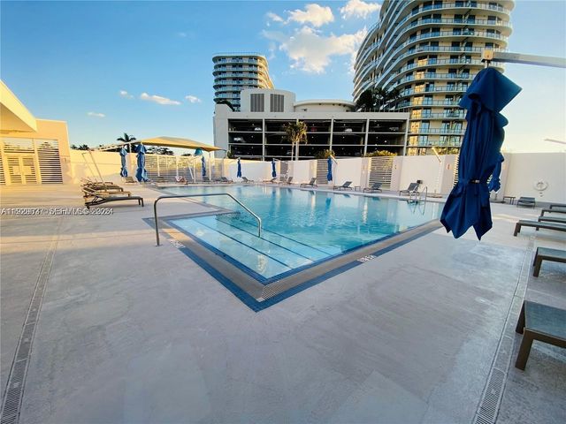 14951 Royal Oaks Ln 1801, North Miami, FL 33181