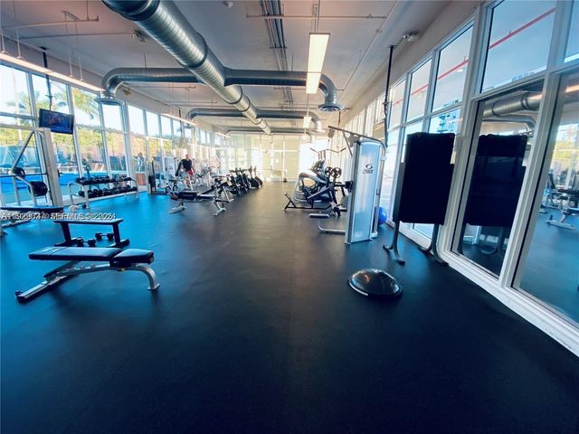 14951 Royal Oaks Ln 1801, North Miami, FL 33181