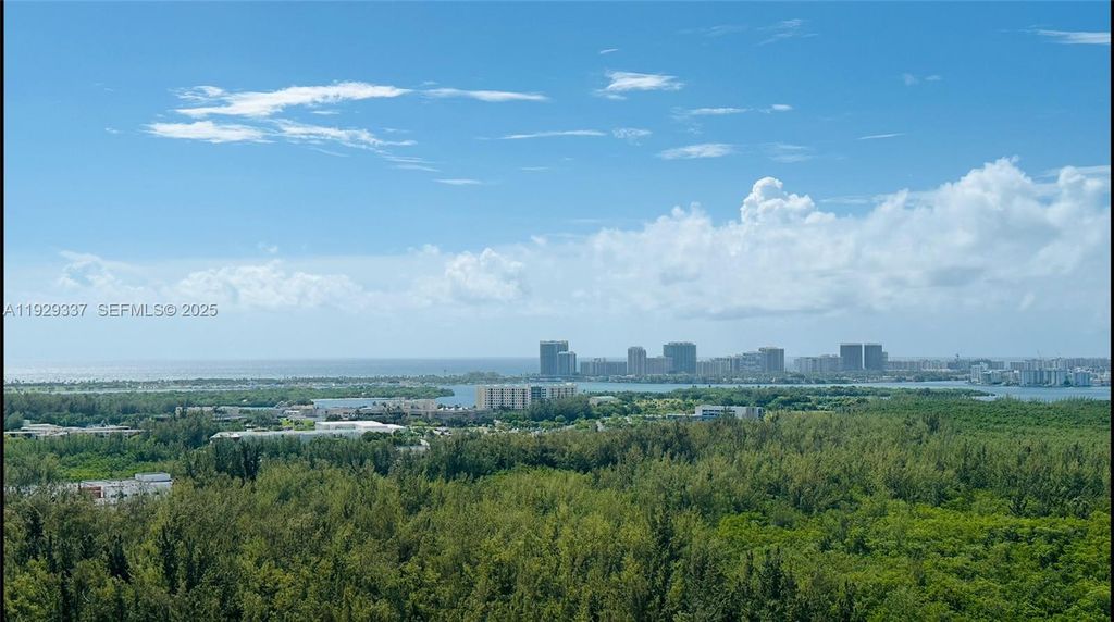 14951 Royal Oaks Ln 1801, North Miami, FL 33181