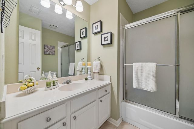 6738 Hertford Park Drive, Houston, TX 77084