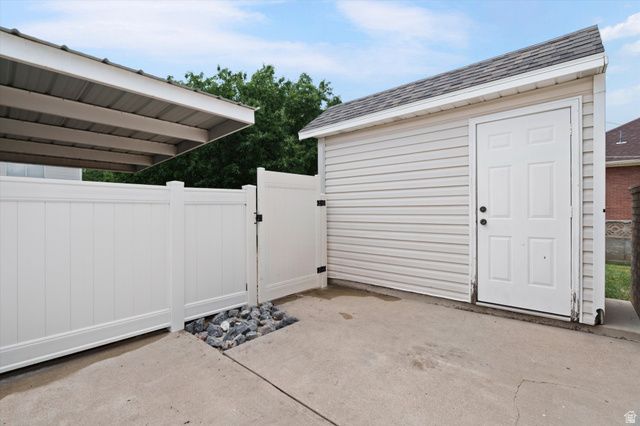 933 12TH ST, Ogden, UT 84404