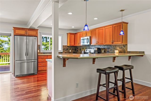 28525 143rd Avenue SW, Vashon, WA 98070