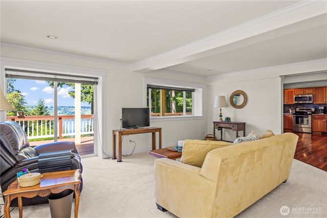 28525 143rd Avenue SW, Vashon, WA 98070