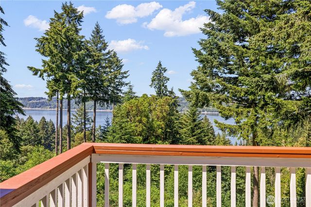 28525 143rd Avenue SW, Vashon, WA 98070