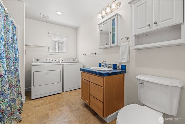 28525 143rd Avenue SW, Vashon, WA 98070