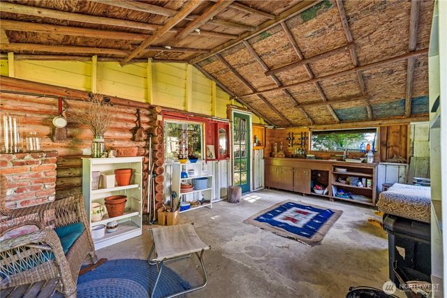 28525 143rd Avenue SW, Vashon, WA 98070