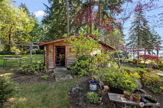 28525 143rd Avenue SW, Vashon, WA 98070