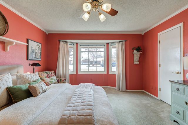 227 Cottonwood Lane, Levelland, TX 79336