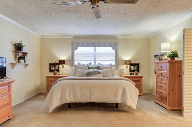 227 Cottonwood Lane, Levelland, TX 79336