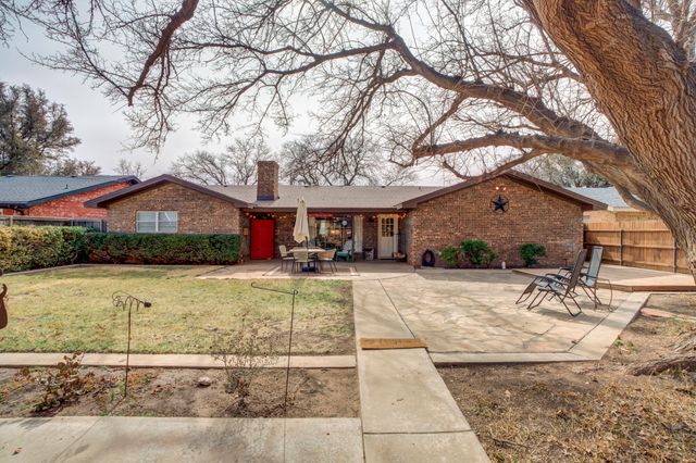 227 Cottonwood Lane, Levelland, TX 79336