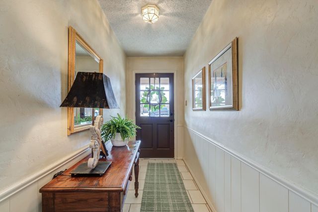 227 Cottonwood Lane, Levelland, TX 79336