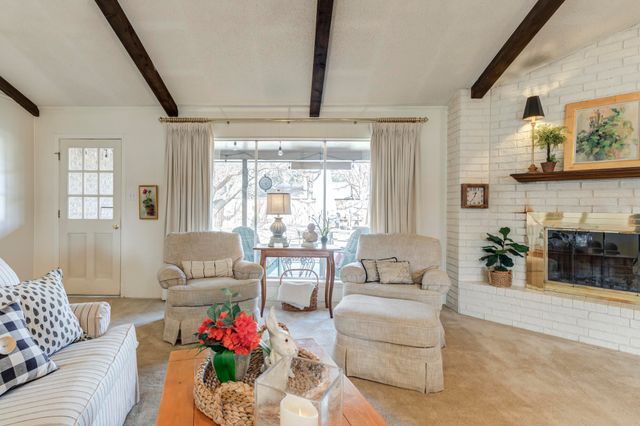 227 Cottonwood Lane, Levelland, TX 79336