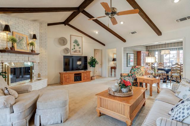 227 Cottonwood Lane, Levelland, TX 79336