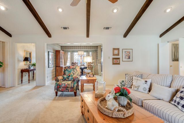 227 Cottonwood Lane, Levelland, TX 79336