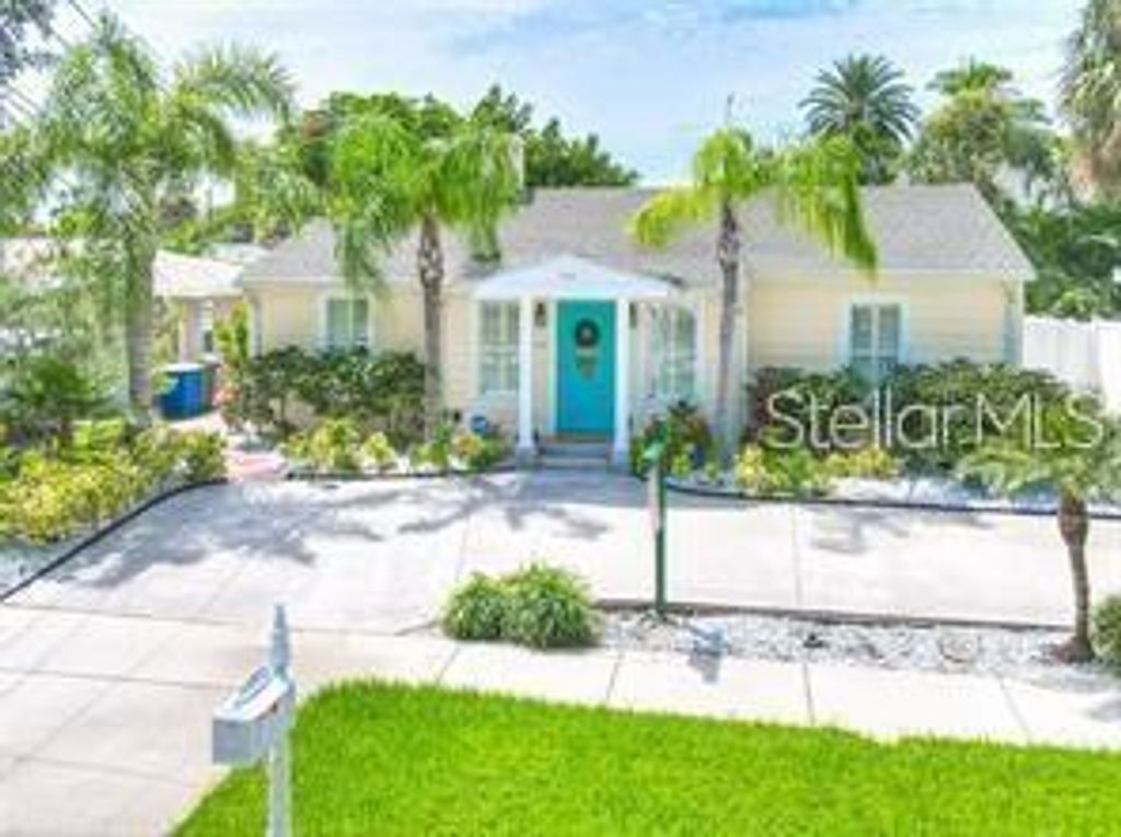 744 BAY ESPLANADE, Clearwater Beach, FL 33767