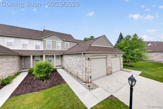 4554 Hunters Circle, Canton, MI 48188