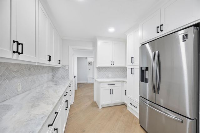 12506 Winding Brook Lane, Houston, TX 77024