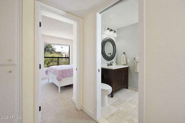 10415 N 9TH Street 2, Phoenix, AZ 85020