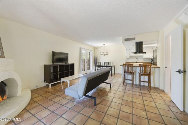 10415 N 9TH Street 2, Phoenix, AZ 85020