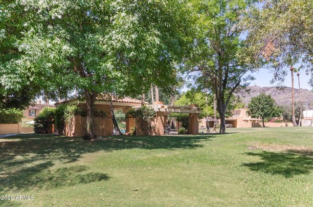 10415 N 9TH Street 2, Phoenix, AZ 85020
